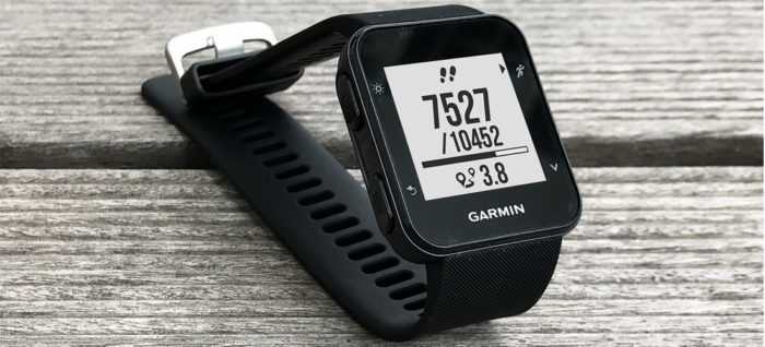 Garmin Forerunner 35  самые современные, стильные и доступные смарт часы с мониторингом сердечного ритма и GPS,