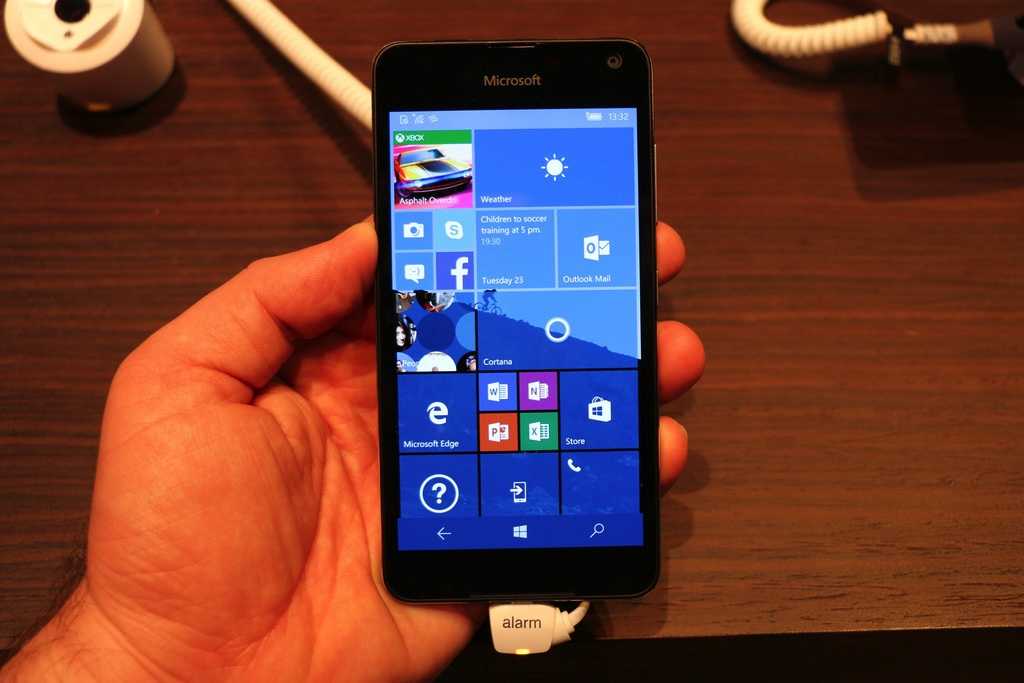 Microsoft lumia 650 vs microsoft lumia 950: в чем разница?