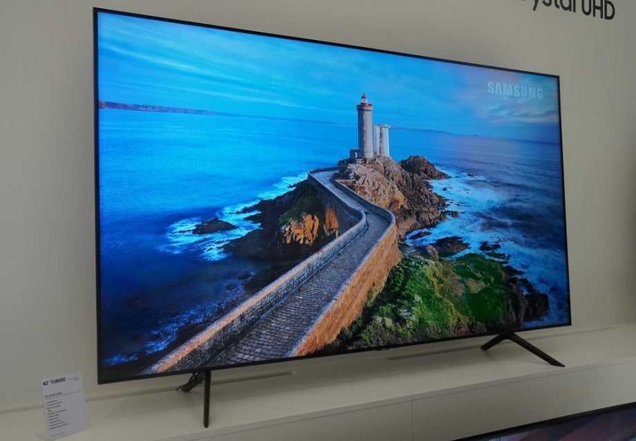 Лучшие телевизоры с функцией Smart TV  по мнению экспертов и по отзывам покупателей