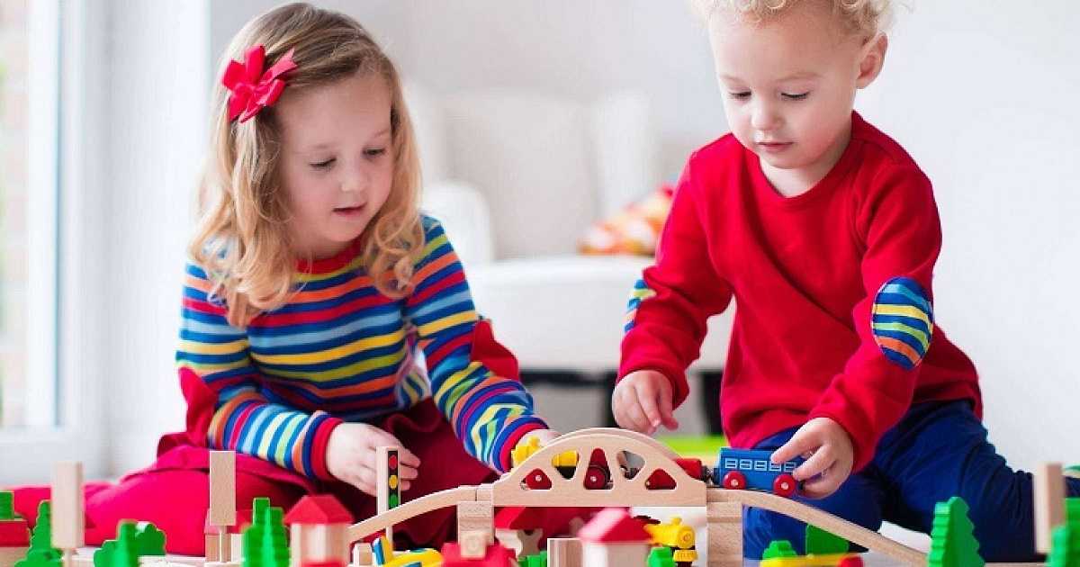 10 лучших развивающих игрушек для детей от 2 лет - рейтинг 2021