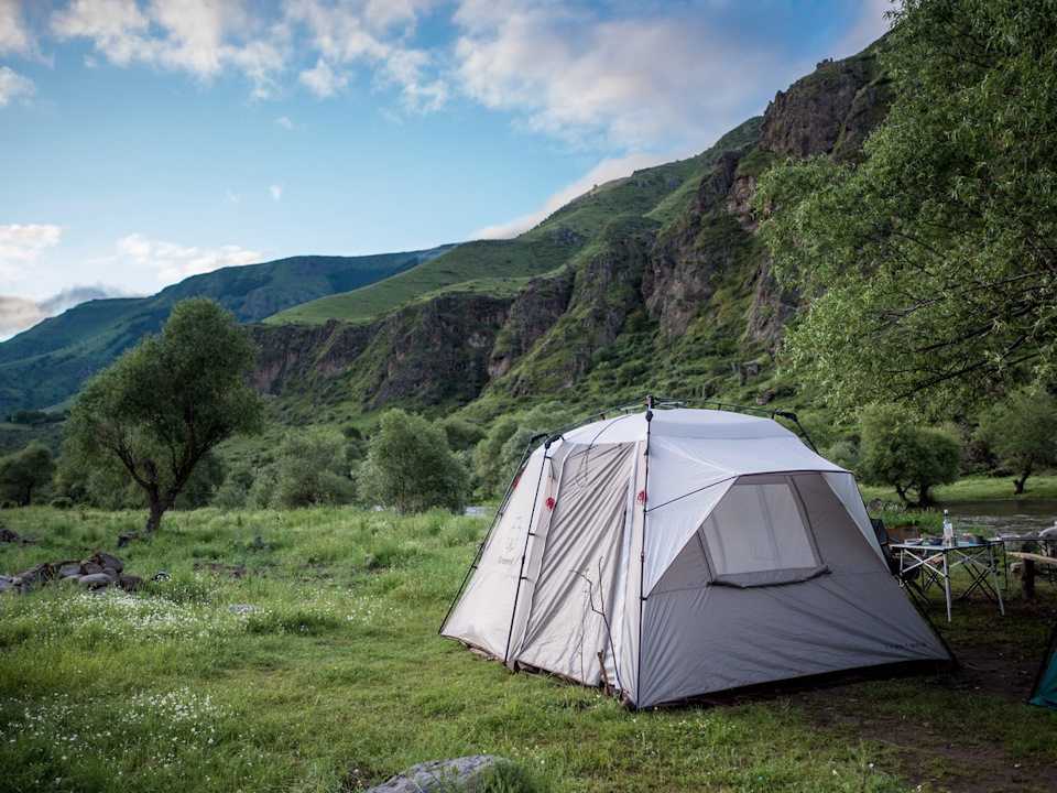 Рейтинг лучших двухместных туристических палаток на 2021 год
