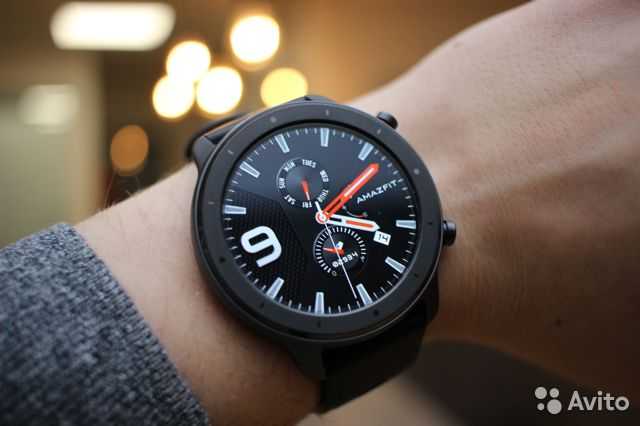 Выбираем лучшие умные часы до 10 000 рублей