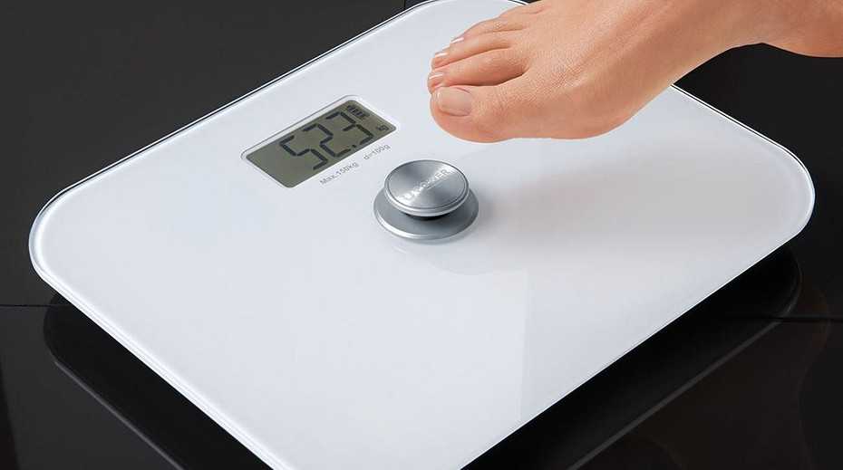 Какие напольные весы лучше: электронные или механические?