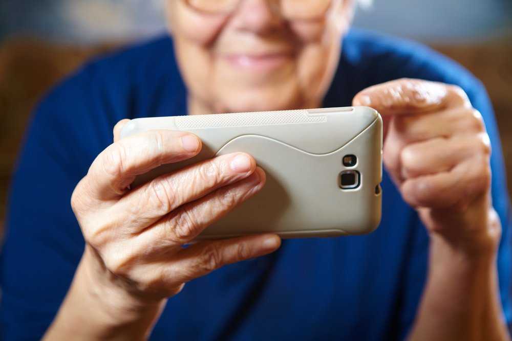 Лучший телефон для пожилых людей — топ-17 кнопочных телефонов и смартфонов