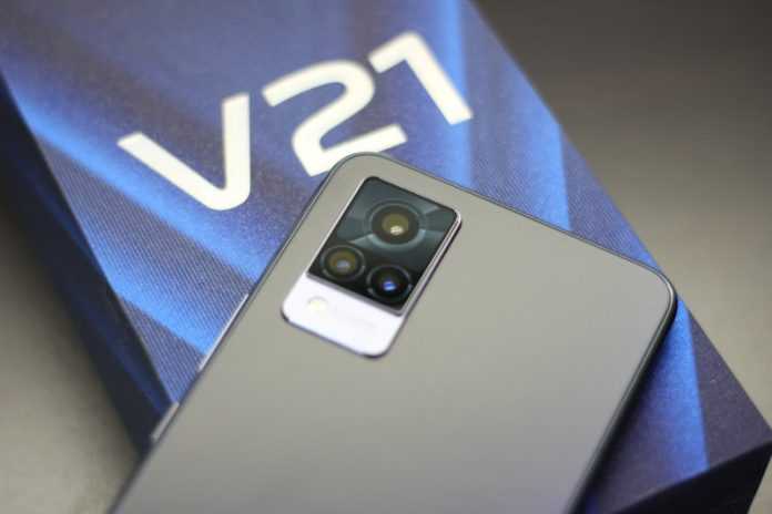 Обзор vivo v21: селфи лучше, чем когда-либо!