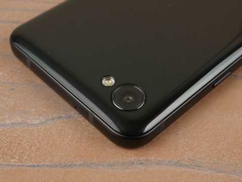 Новый LG Q6  смартфон среднего диапазона, который выглядит и ощущается как уменьшенная версия флагмана G6